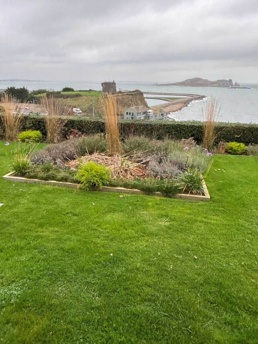 Landscaped Border — JAID job